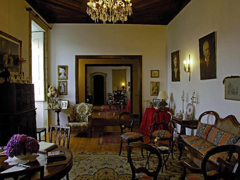 Casa Das Torres De Oliveira Mesao Frio Exterior photo